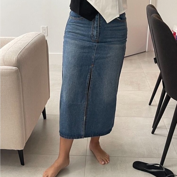 Medium Wash Skirt - Picture 3 of 4